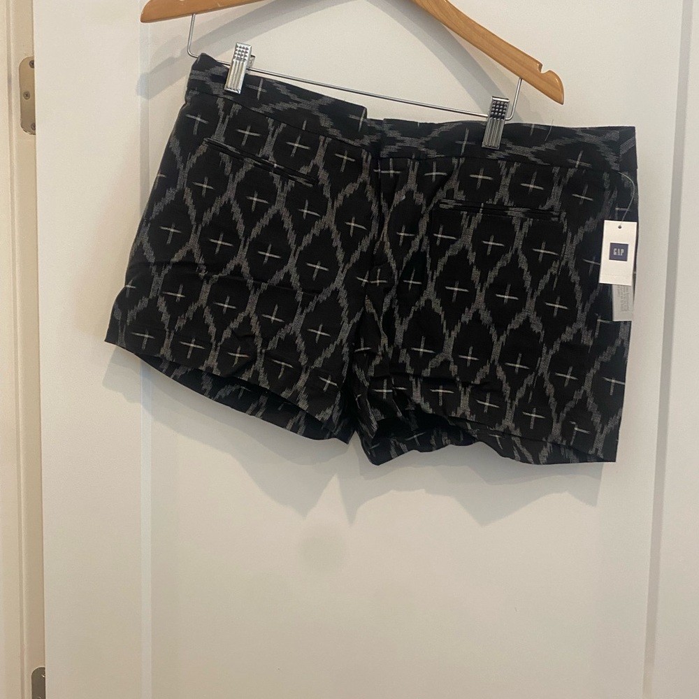 GAP Black and Gray Patterned Women Shorts